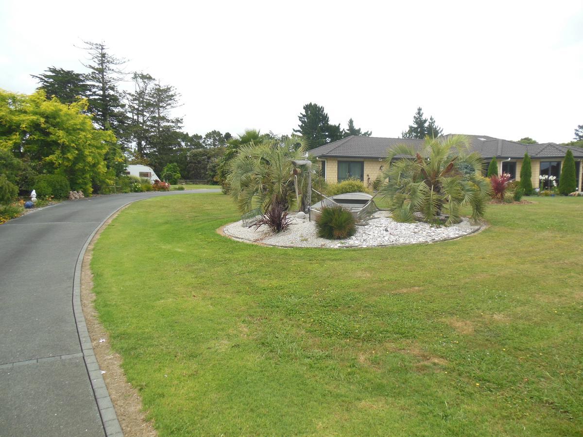 לינה וארוחת בוקר אורוואה Silverdale Retreat מראה חיצוני תמונה